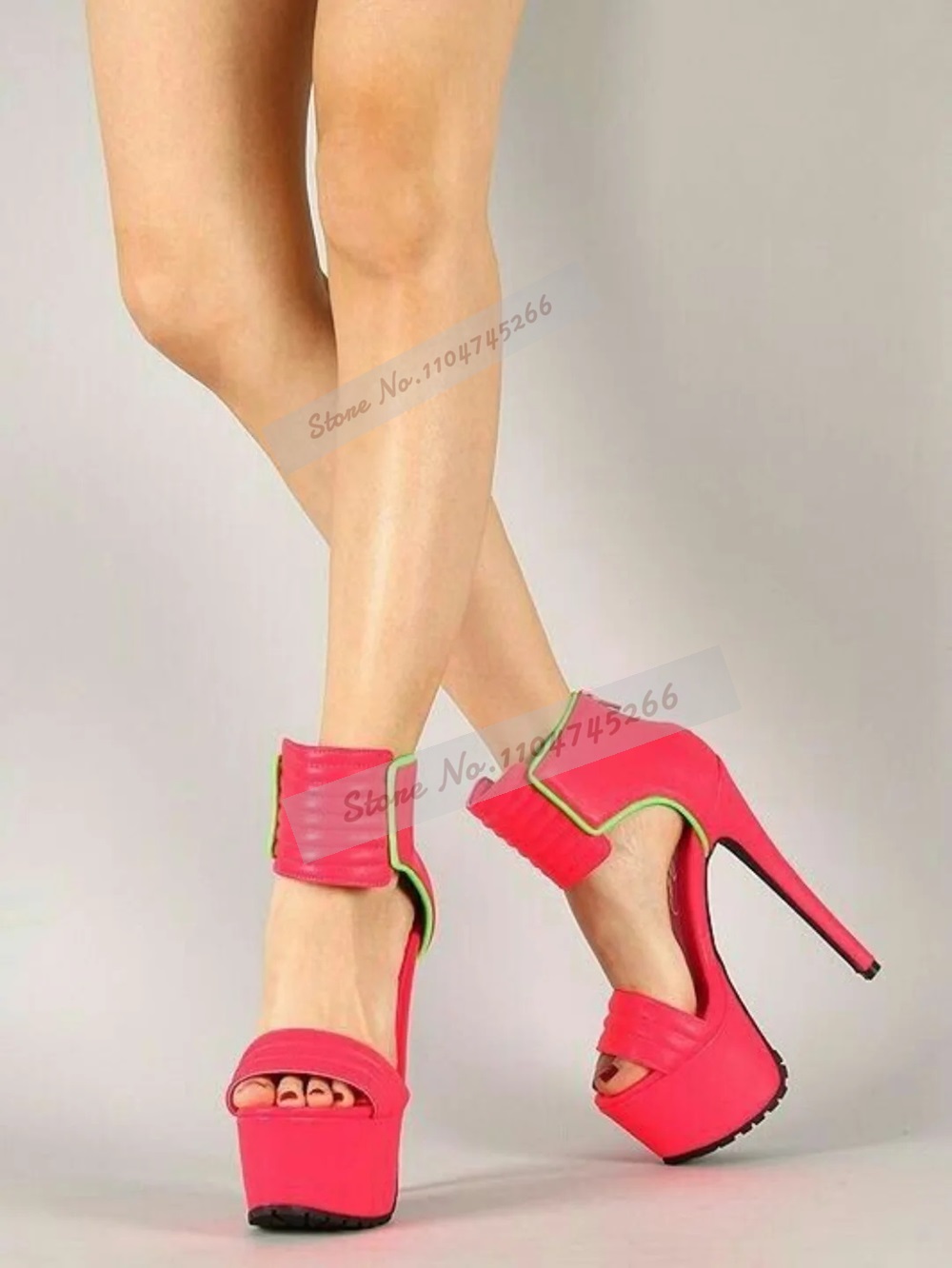 Rose Red Matte Leather Striped - Wide Fit Heels recension och pris