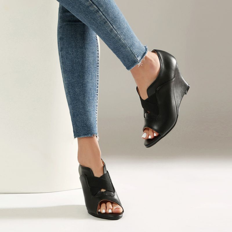 REAVE CAT Black Women Sandals  - Women'S Shoes Extended Sizes recension och pris